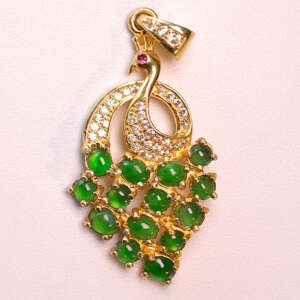Dazzling peacock jadeite pendant